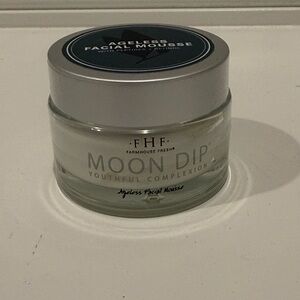 Farmhouse Fresh Moon Dip Ageless Facial Mousse